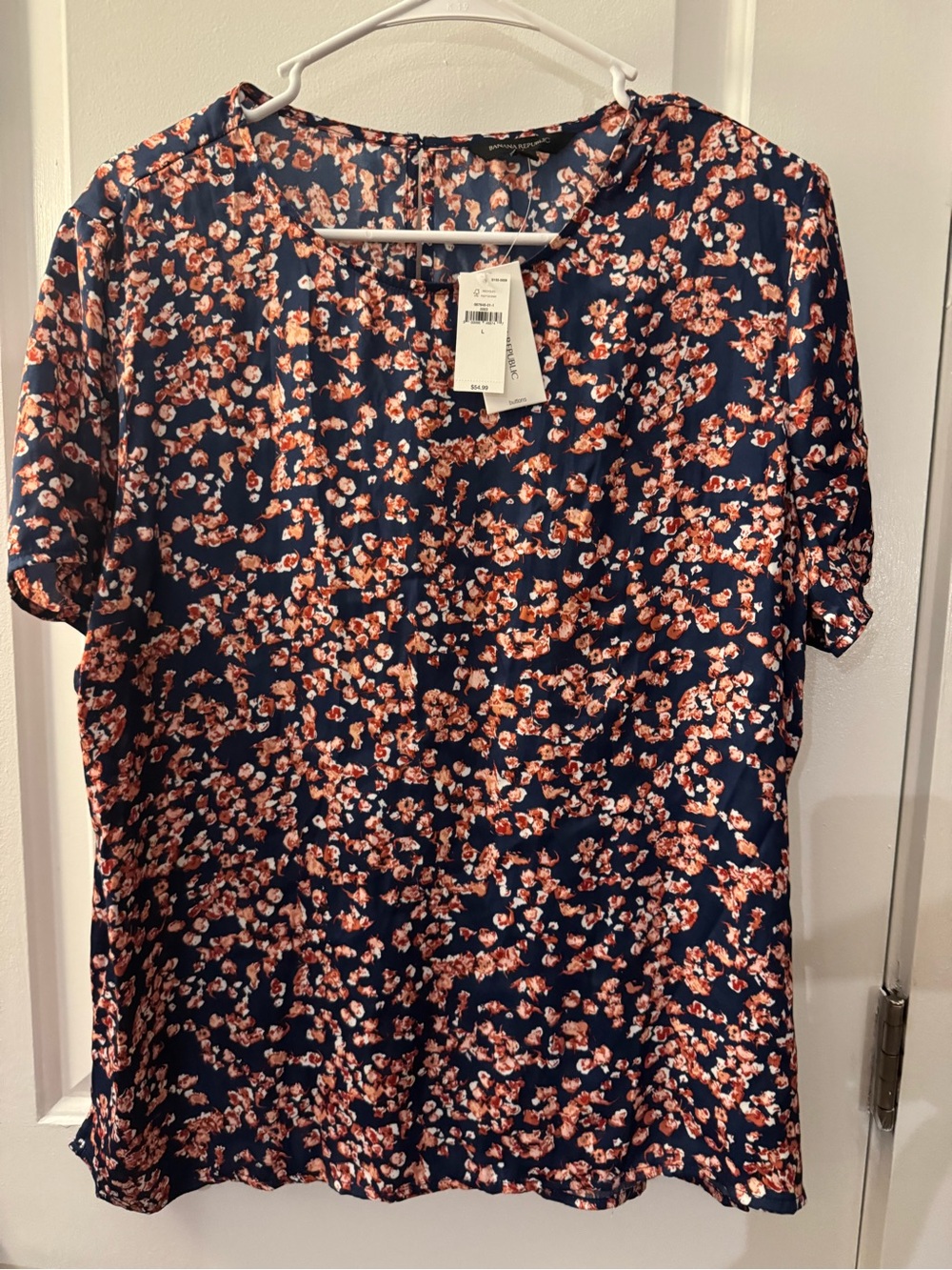 Banana Republic Women's Navy Floral Short Sleeve Blouse New with tag. Large